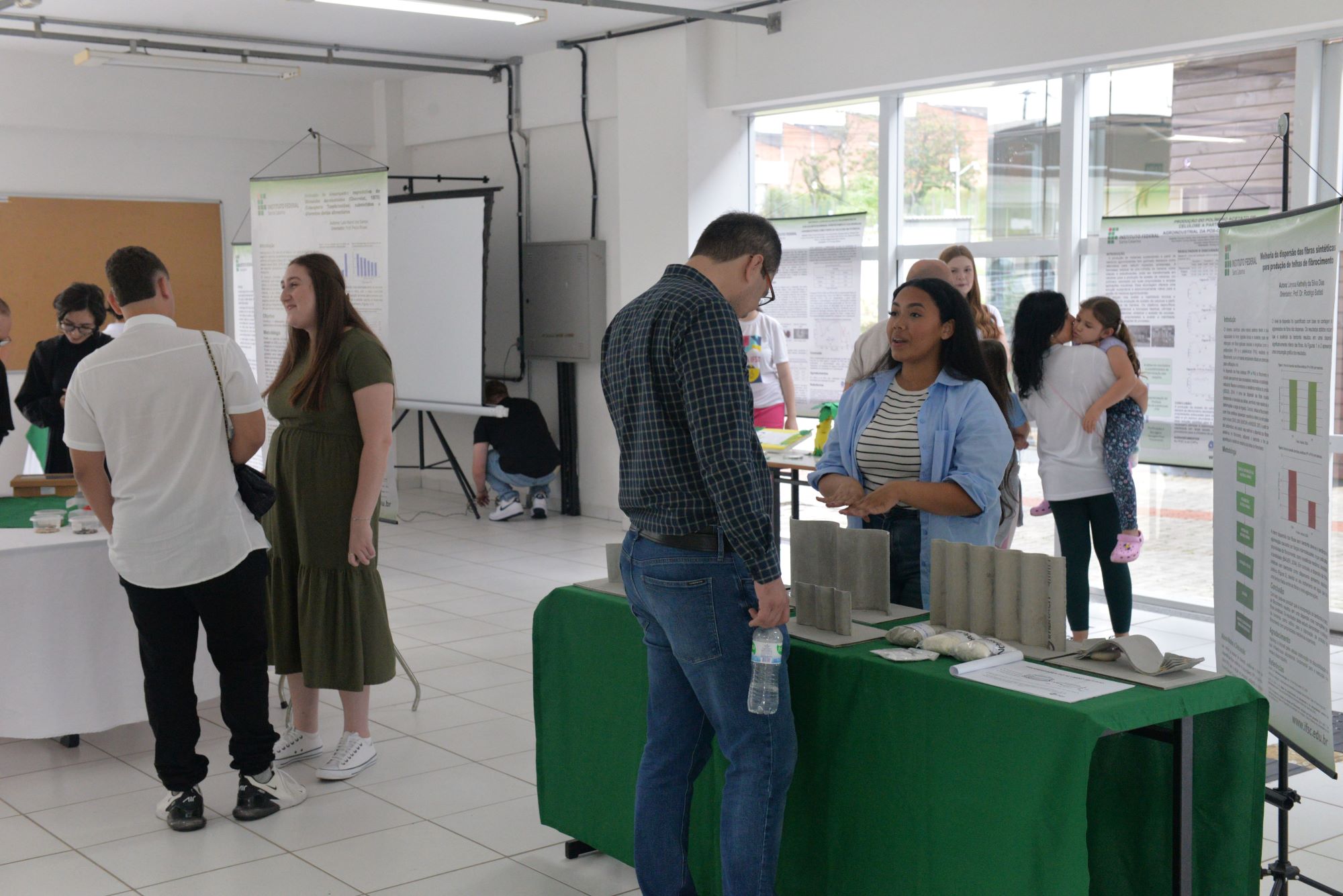 Seminário de Ensino, Pesquisa e Extensão foi realizado durante o evento aberto à comunidade | Foto: Daniel Cassol/IFSC