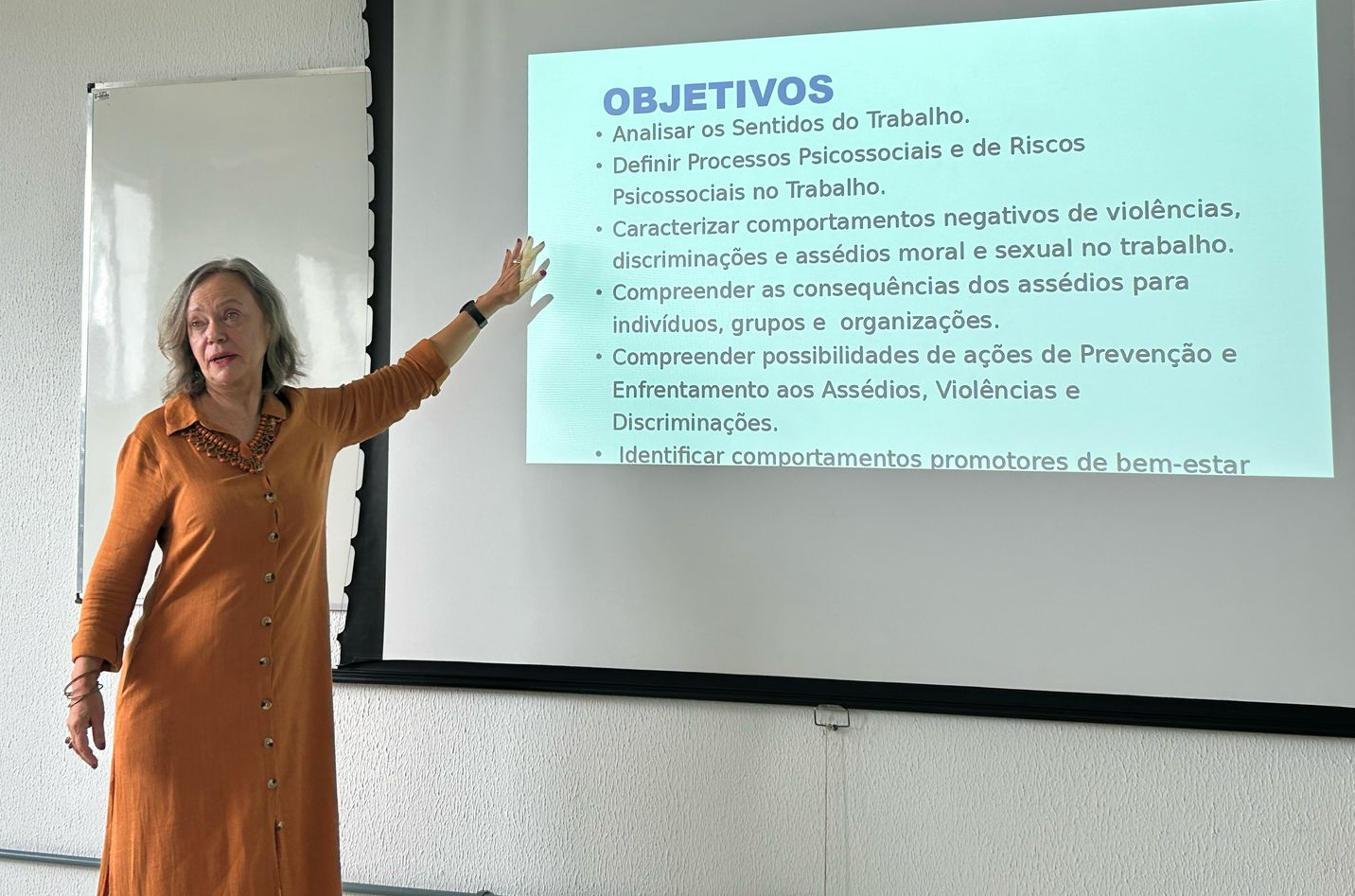 Os encontros são presenciais e ministrados pela professora Suzana Tolfo, do Departamento de Psicologia da Universidade Federal de Santa Catarina (UFSC)
