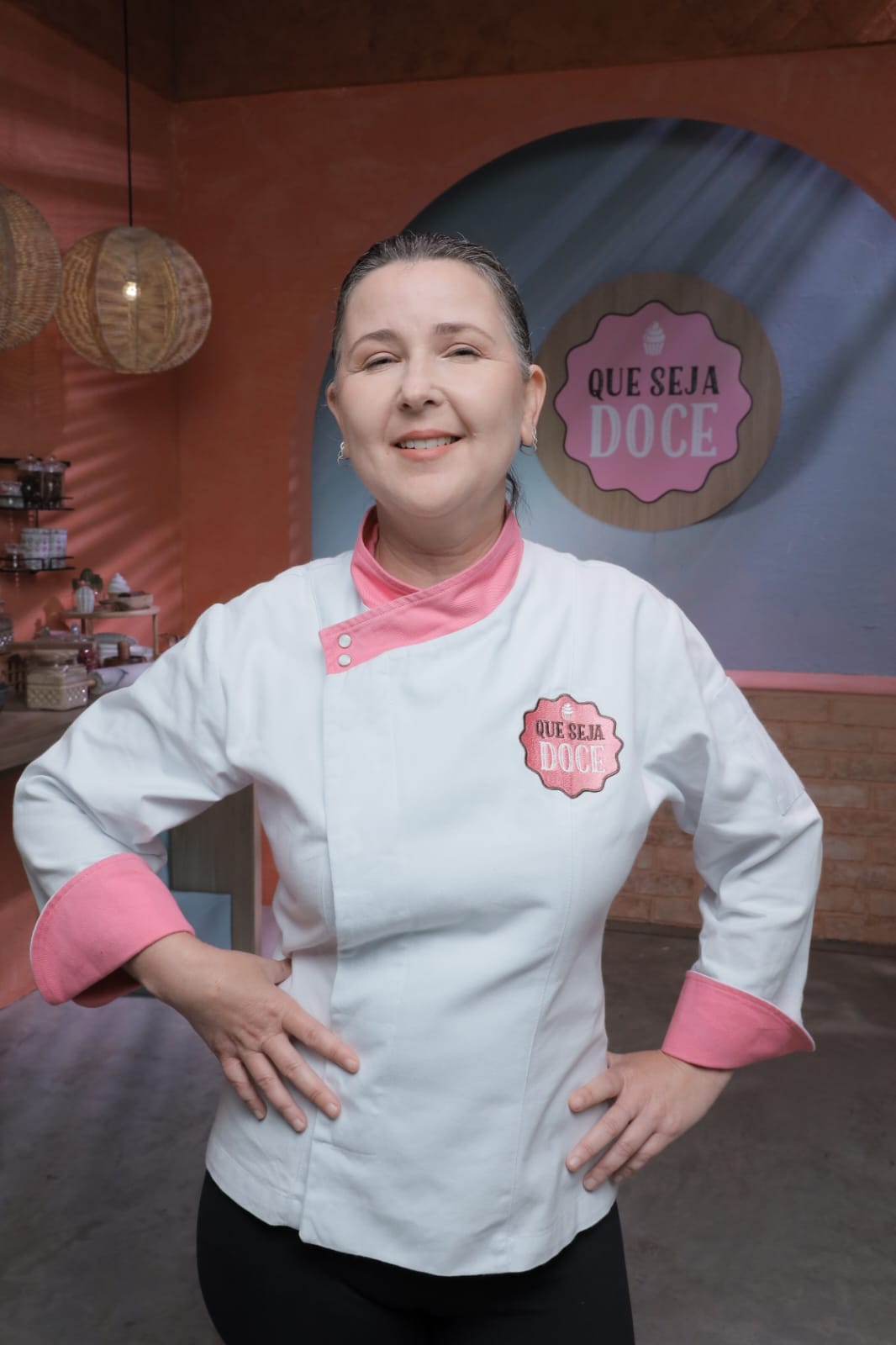 Fernanda estuda no curso de qualificação em Confeitaria Básica no Câmpus Florianópolis-Continente