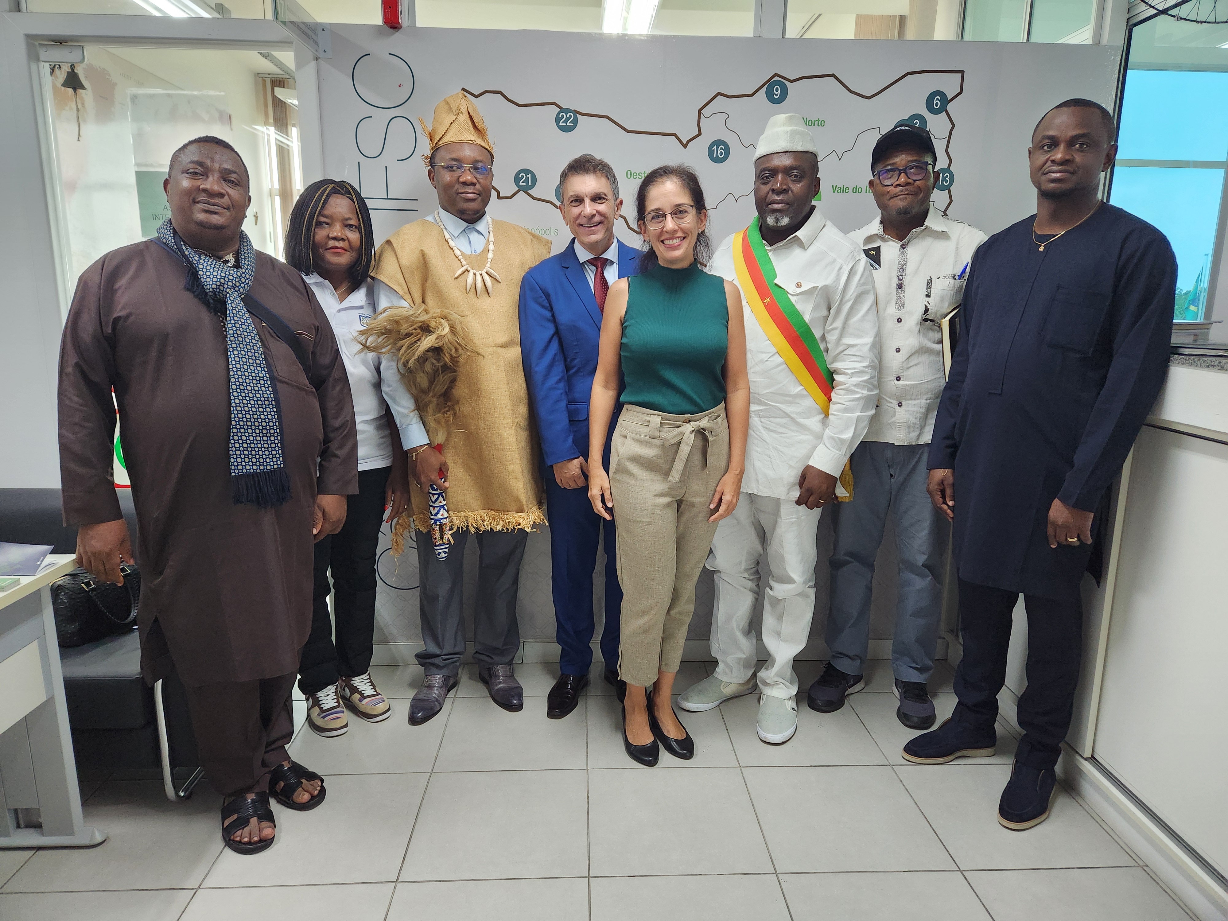 Representantes da cidade de Bafoussam, que já possui cooperação com a prefeitura de Florianópolis e com o IF do Maranhão, querem estreitar laços com o IFSC por meio de acordo de cooperação
