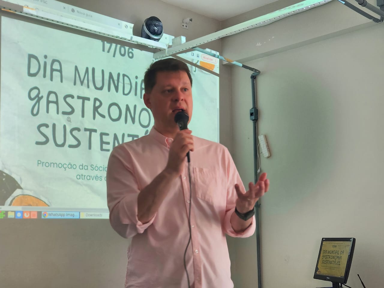 Marcus Rocha, da Rede de Cidades Criativas da Unesco, considera que Florianópolis precisa se promover como destino turístico diferente de outro, e a gastronomia tem um papel importante nisso