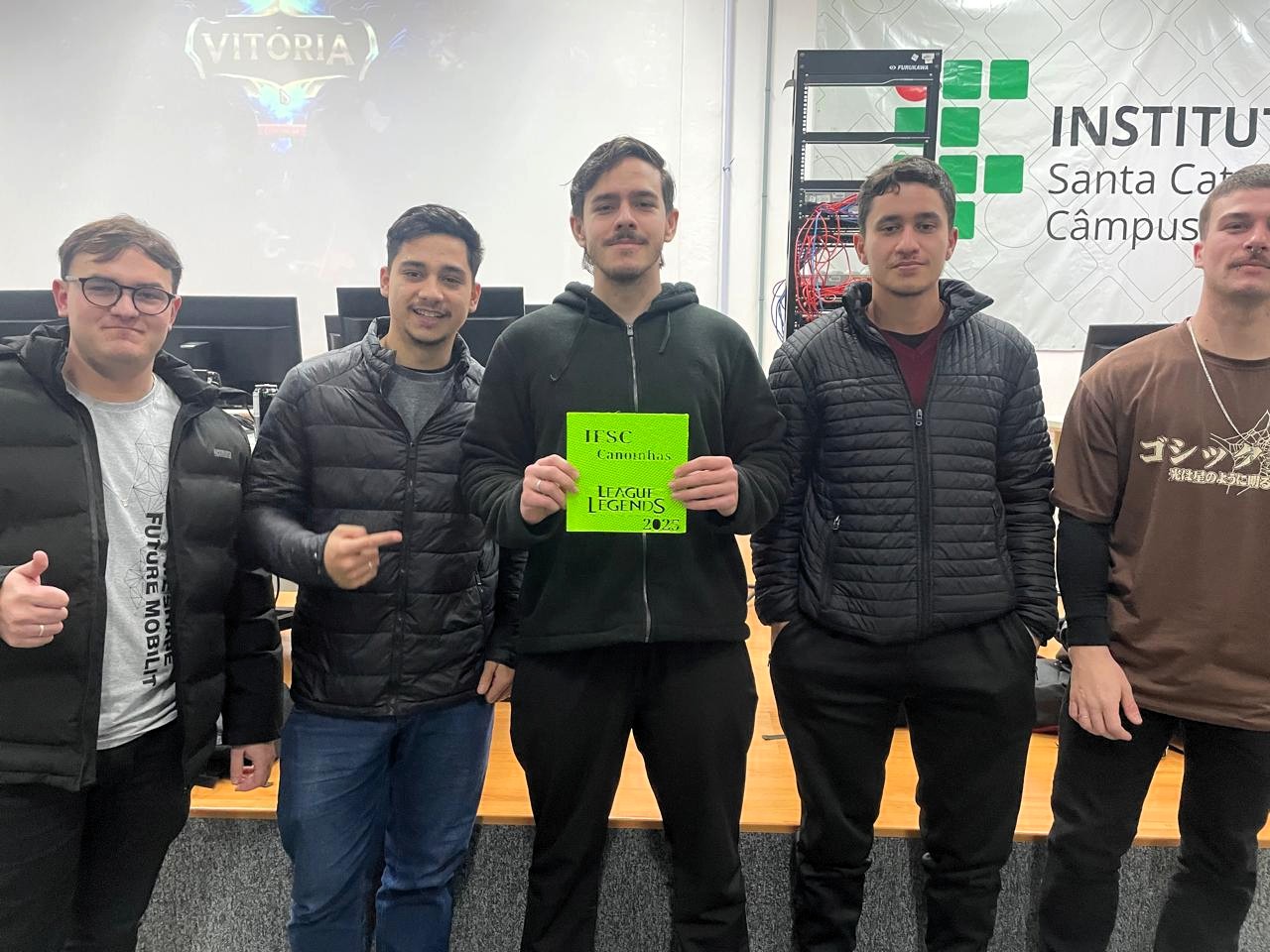 Equipe campeã de LoL: CNS - Canoinhas Team