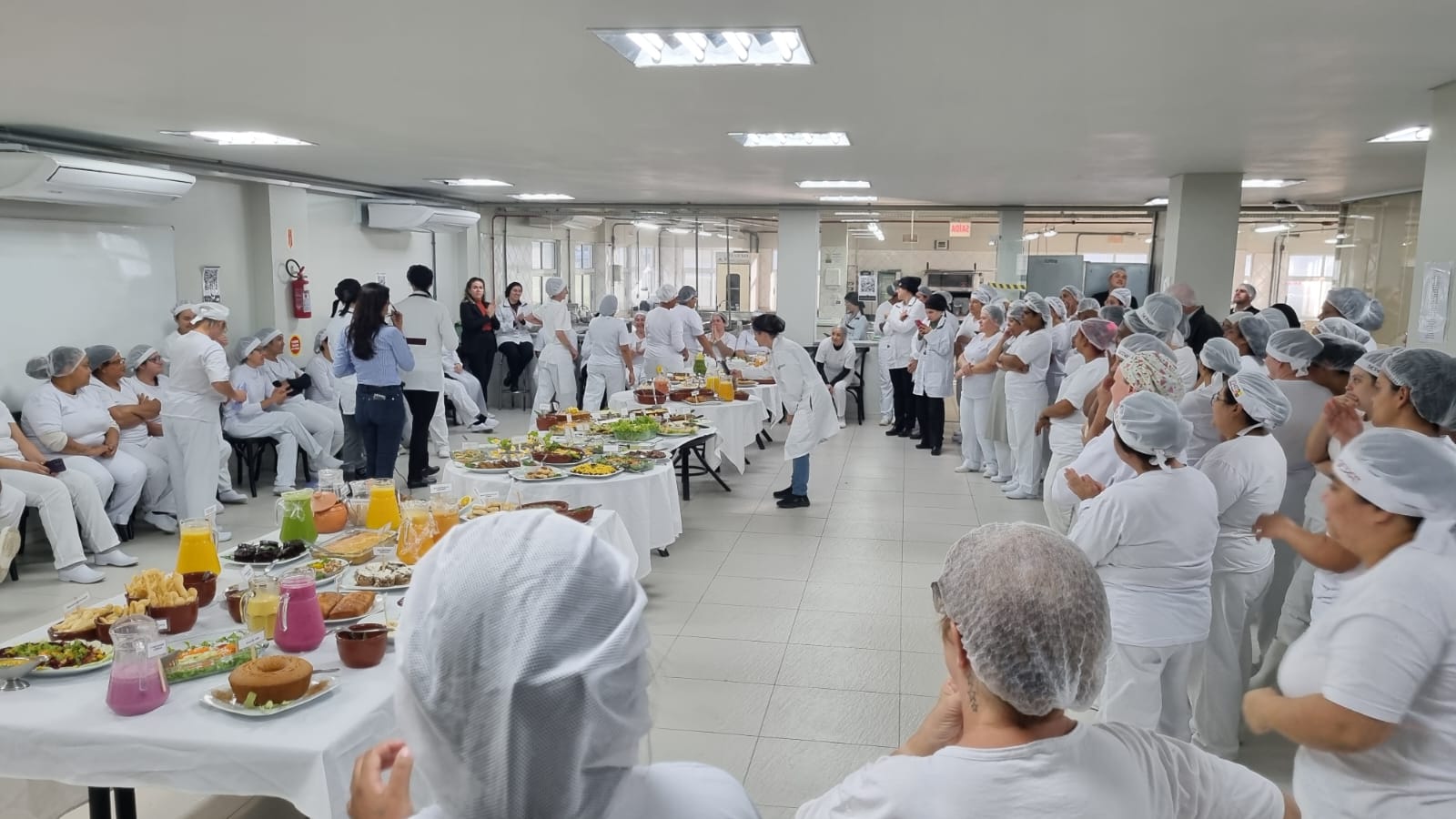 O IFSC cedeu a área física do Câmpus Florianópolis-Continente para que a capacitação fosse realizada, como laboratórios de preparo de alimentos, restaurante didático e miniauditório.