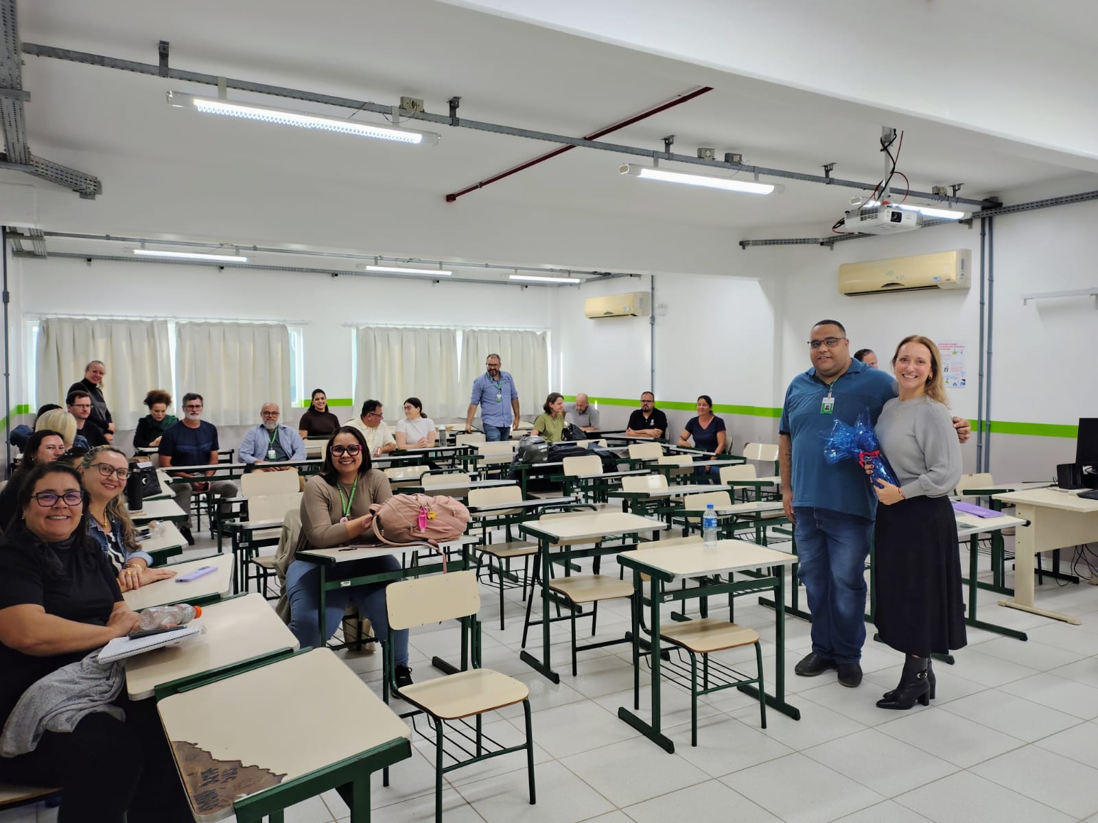 Palestra com a psicóloga, pedagoga e diretora de Gestão de Pessoas do IFSC, Letícia Helena Frozin Fernandes Cruz Wiggers