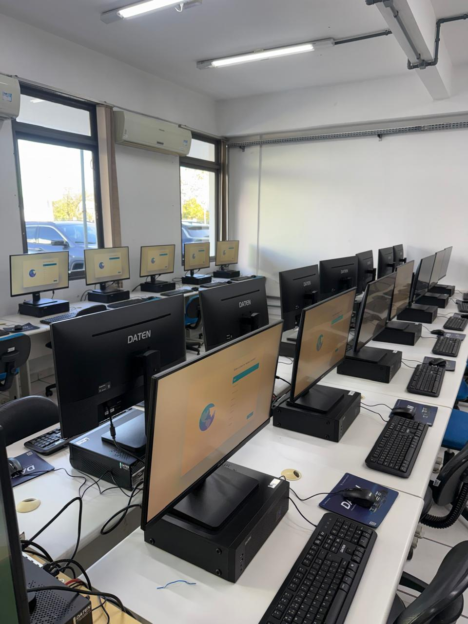 Investimento em infraestrutura e equipamentos no câmpus.