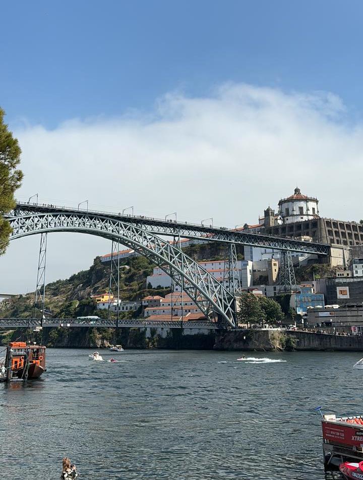 Ponto turístico de Porto, em Portugal, registrado pela Juliana, aluna do Câmpus Florianópolis, em intercâmbio em Portugal.